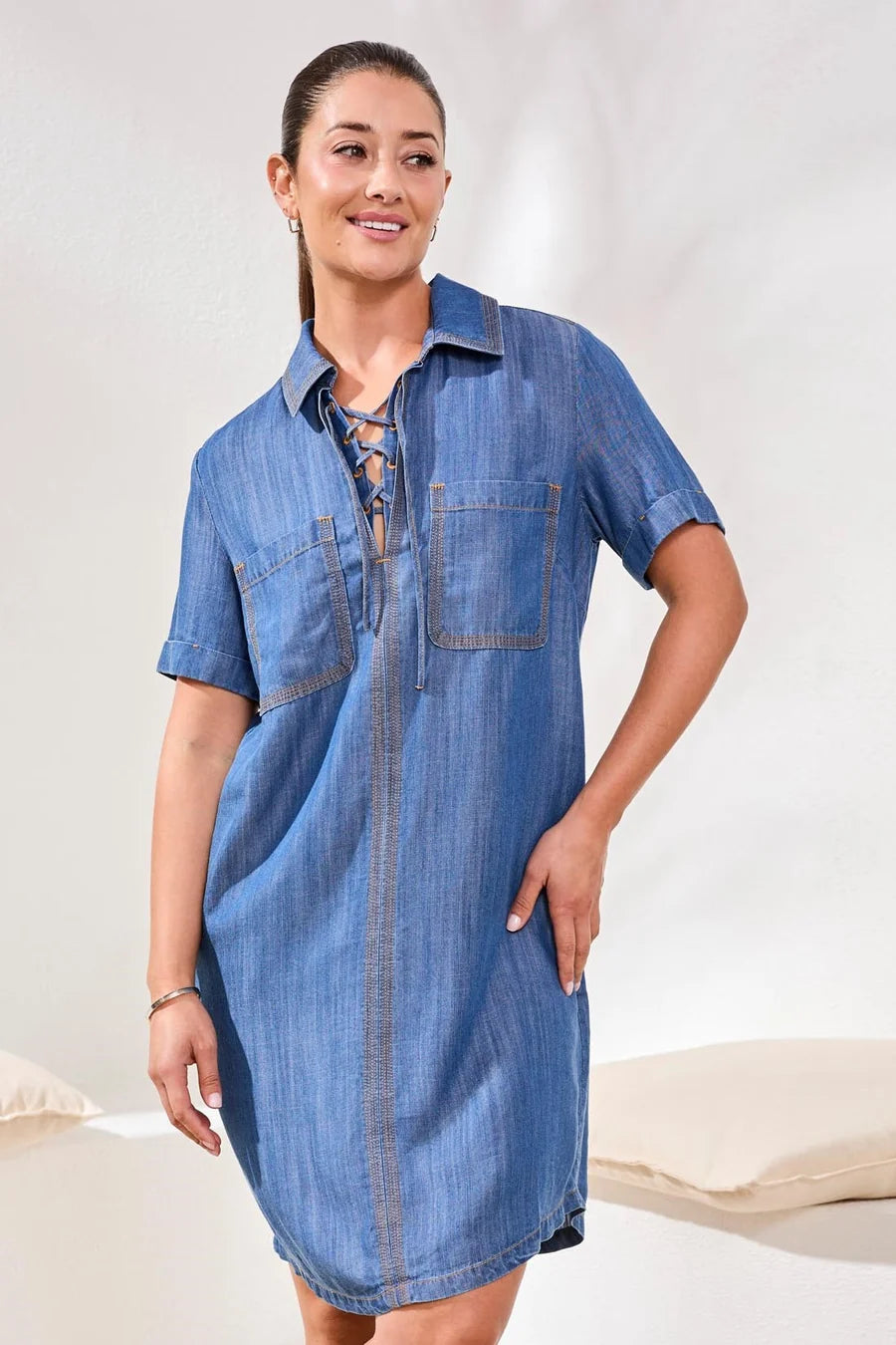 Dress with Lace up Dtl