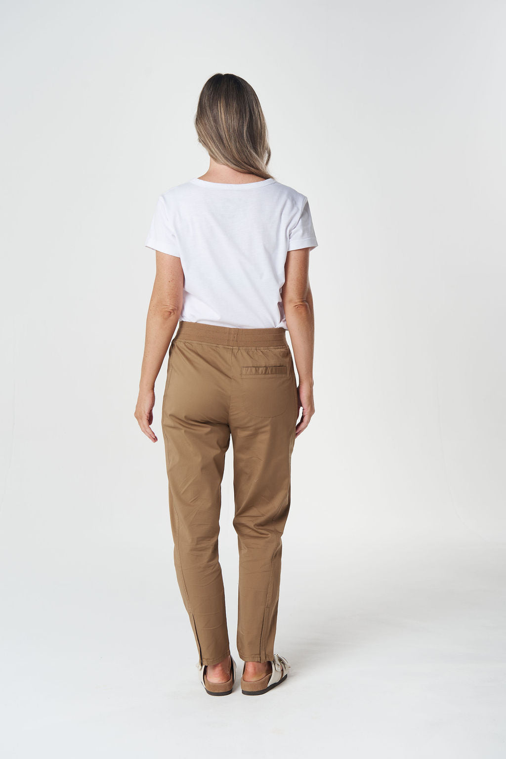 Vine Cropped Cotton Jogger