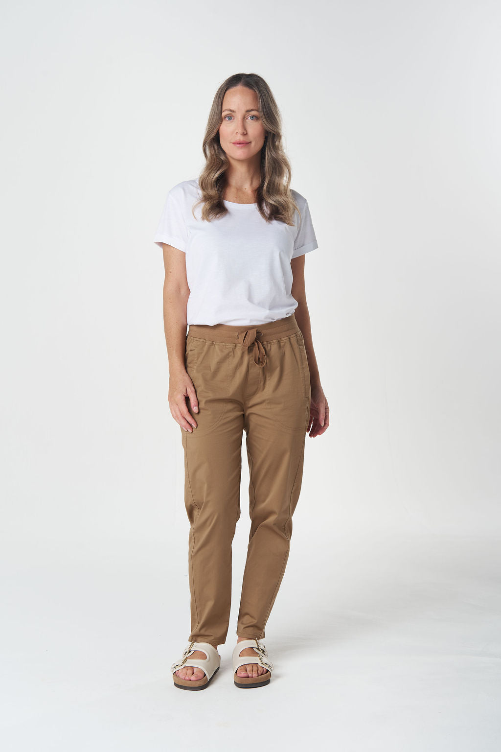 Vine Cropped Cotton Jogger